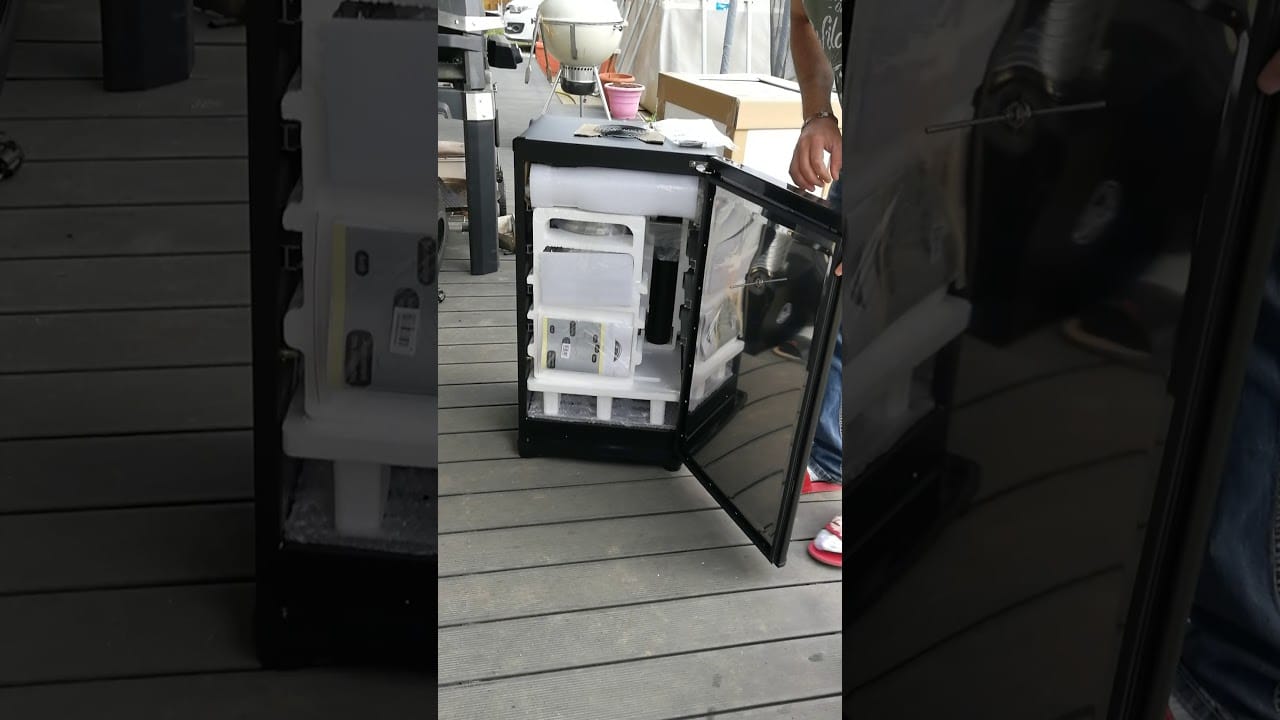 Unboxing du Bradley Smoker Original